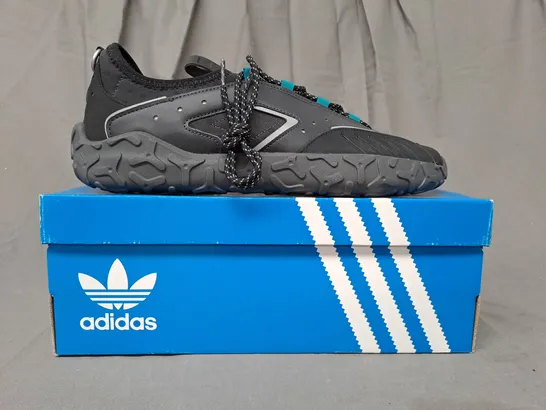 BOXED PAIR OF ADIDAS ATRIC23 SHOES IN BLACK/BLUE UK SIZE 12