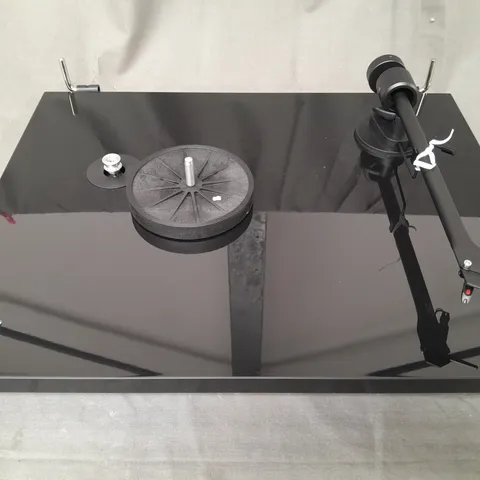 PROJECT T1 PHONO SB BLACK	HIFI TURNTABLE