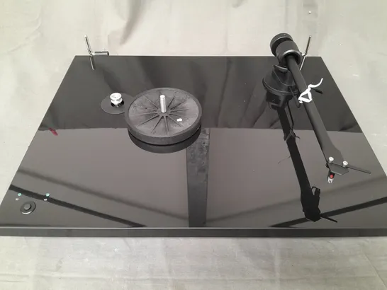 PROJECT T1 PHONO SB BLACK	HIFI TURNTABLE