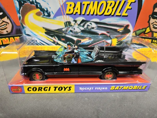 CORGI ROCKET FIRING BATMOBIE WITH BATMAN AND ROBIN