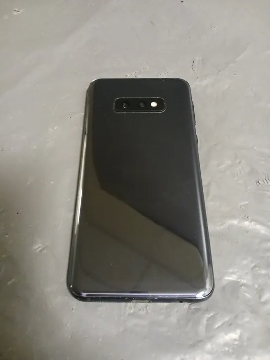 UNBOXED SAMSUNG GALAXY S10E EDGE MOBILE PHONE 