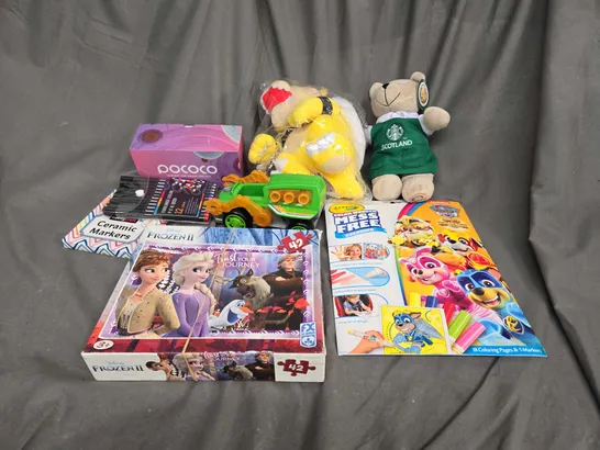 BOX OF ASSORTED TOYS AND GAMES TO INCLUDE CRAYOLA, FANCY DRESS AND JIGSAWS