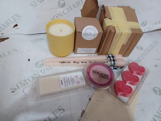 BOX OF ASSORTED SCENTED  CANDLES  