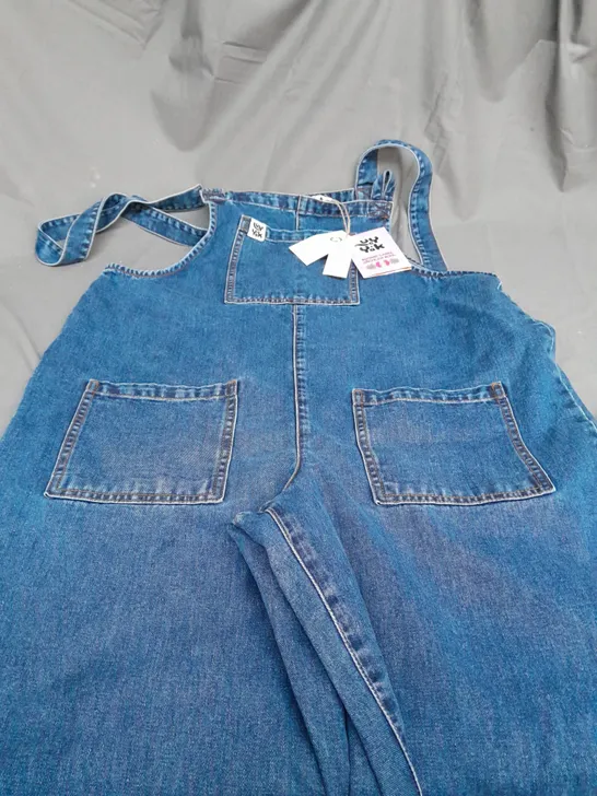 LUCY & YAK DUNGAREE MID WASH BLUE - SIZE 14R