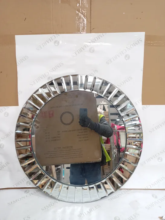 BOXED SONATA ROUND WALL MIRROR  RRP £83