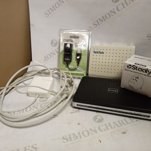 LOT OF APPROXIMATELY 10 ASSORTED ELECTRICAL ITEMS, TO INCLUDE ETHERNET ADAPTER, MACBOOK CHARGER, TRAVEL PLUG, ETC