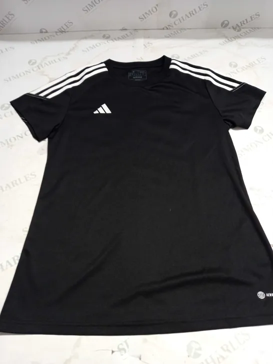 ADIDAS LOGO T-SHIRT SIZE M