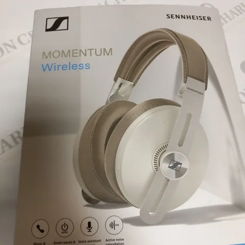 BOXED SENNHEISER MOMENTUM WIRELESS AROUND EAR HEADPHONES