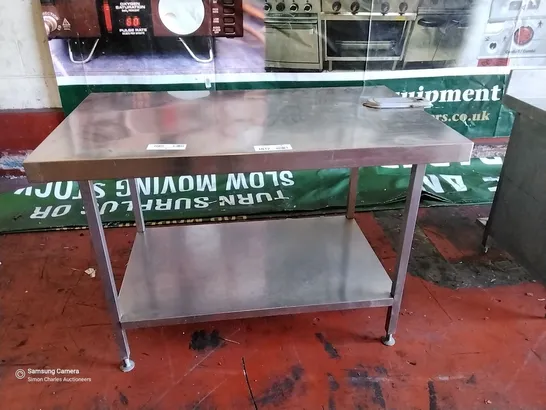 CENTRE BENCH WITH BONZER CAN OPENER BASE 1200 × 700