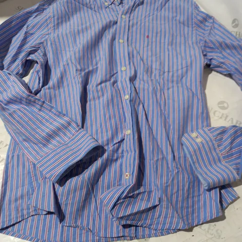 IZOD STRIPE BUTTON UP SHIRT IN BLUE/PINK - MEDIUM