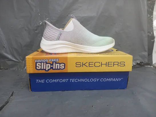 SKECHERS HANDS FREE SLIP INS TRAINERS LAVENDER/TURQUOISE SIZE 5