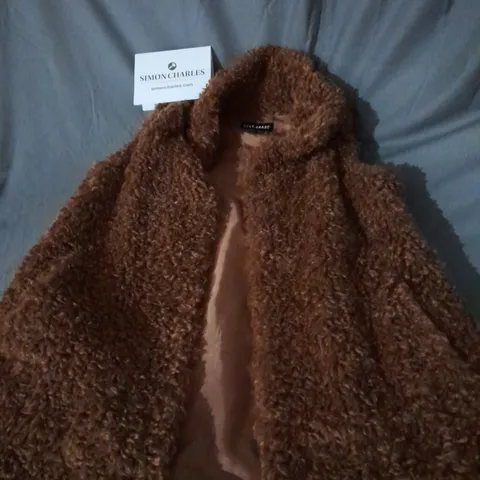 CENTIGRADE FAUX FUR SLEEVELESS COAT IN COGNAC SIZE S