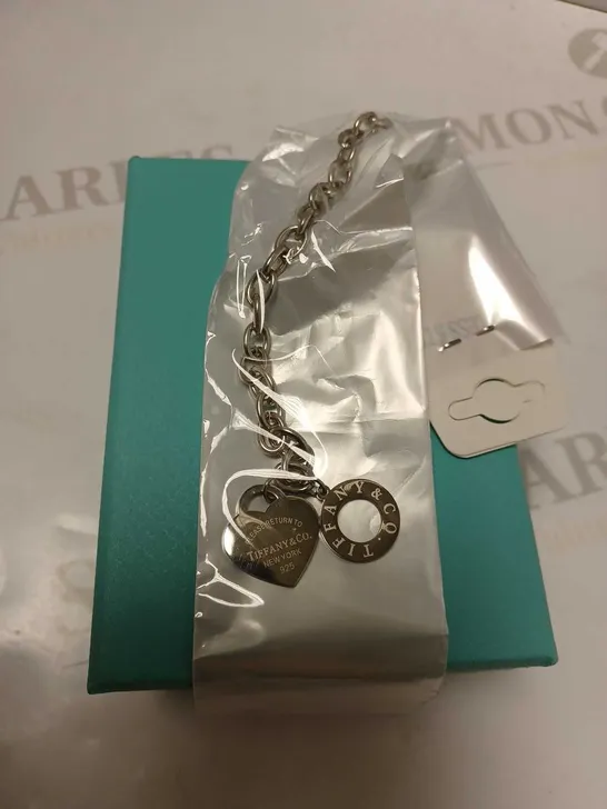 TIFFANY&CO SILVER INTERLOCK HEART NECKLACE 