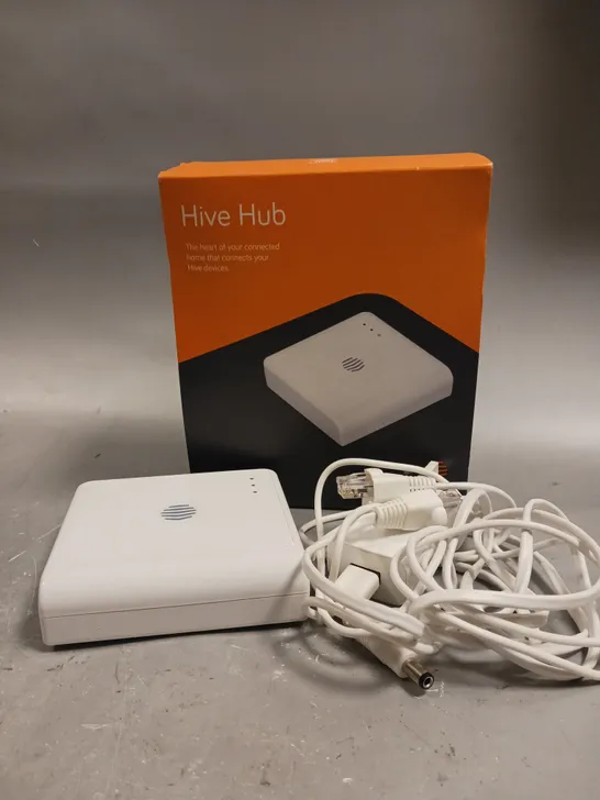 BOXED HIVE HUB 