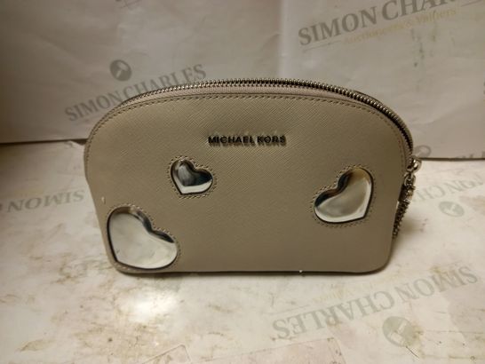 MICHAEL KORS SPONGE BAG 