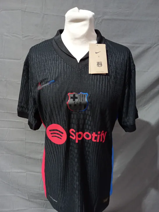 FC BARCELONA AWAY SHIRT SIZE L