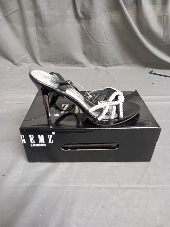 BOX OF APPROXIMATELY 12 PAIRS OF GEMS STRAP RHINESTONE HEELS IN BLACK - VARIOUS SIZES