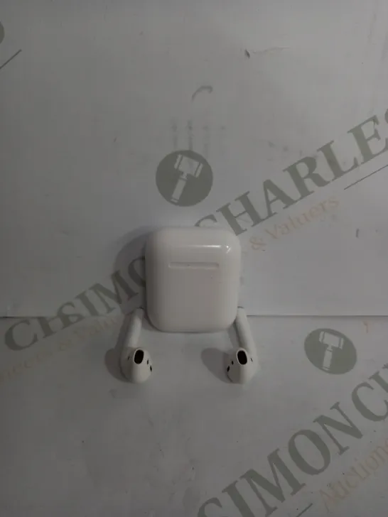 APPLE AIR PODS GEN 1 