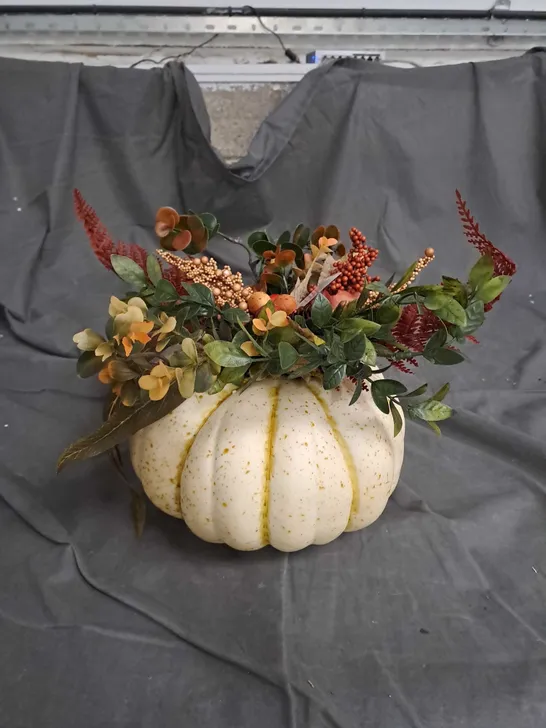 PUMPKIN FAUX FLOWER ARRANGEMENT