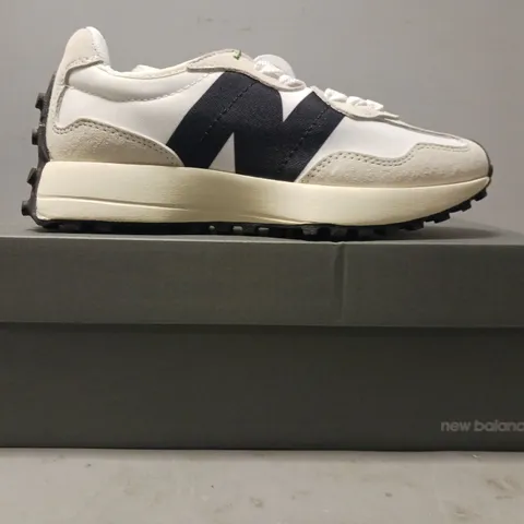 BOXED PAIR OF NEW BALANCE 327 SHOES IN WHITE/BLACK UK SIZE 4