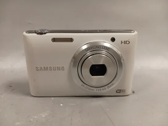 SAMSUNG ST150F DIGITAL CAMERA IN WHITE