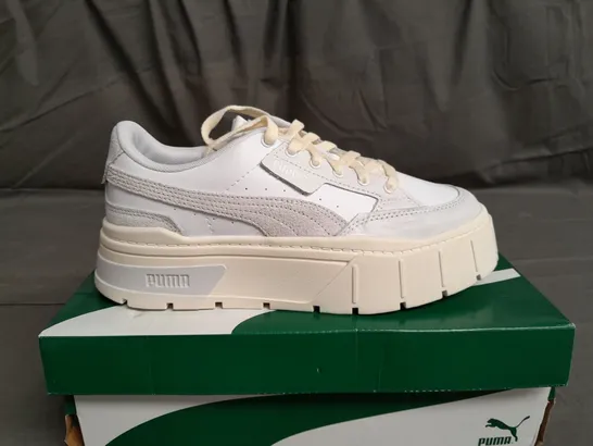 BOXED PAIR OF PUMA MAYZE WHITE TRAINERS SIZE UK 6