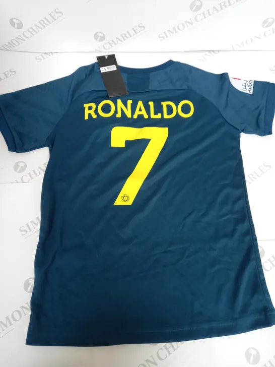 AL NASSR AWAY KIT WITH RONALDO 7 SIZE 24