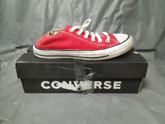 CONVERSE OX TRAINERS - RED SIZE 5