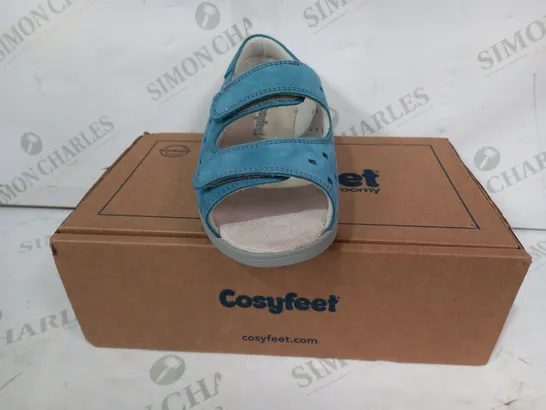 BOXED PAIR OF COSYFEET EXTRA ROOMY OPEN TOE VELCRO STRAP SHOES IN BLUE UK SIZE 3