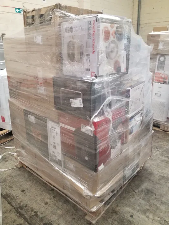 PALLET OF APPROXIMATELY 33 UNPROCESSED RAW RETURN HOUSEHOLD AND ELECTRICAL GOODS TO INCLUDE;