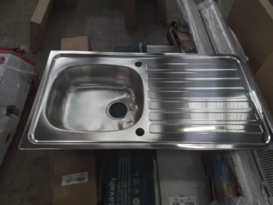 BOXED STAINLESS STEEL SINK BASIN AND DRAINER 