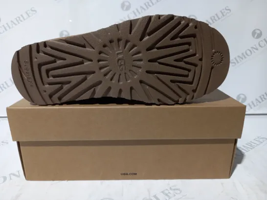 BOXED PAIR OF UGG CLASSIC ULTRA MINI SHOES IN TAN UK SIZE 4