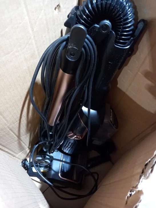 SHARK CORDED STICK VACUUM HZ500UKT