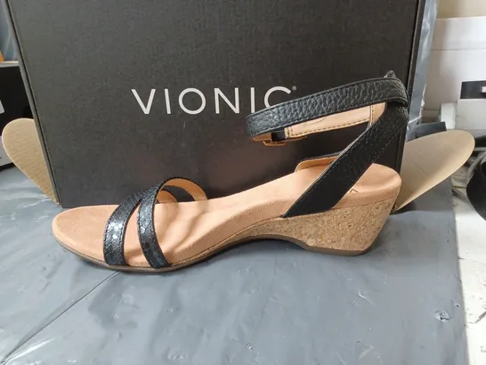 BOXED PAIR OF WEDGE HEELED SANDALS IN BLACK SIZE UNSPECIFIED 