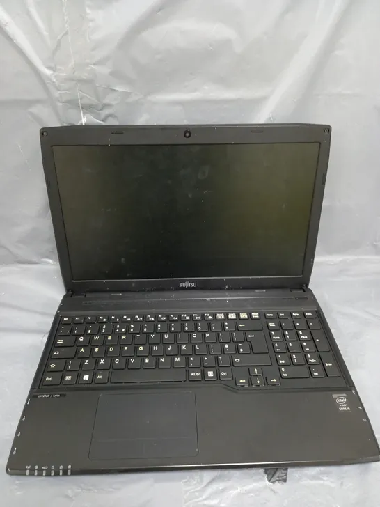 FUJITSU LIFEBOOK A544 15 INCH I5-4210M 2.60GHZ