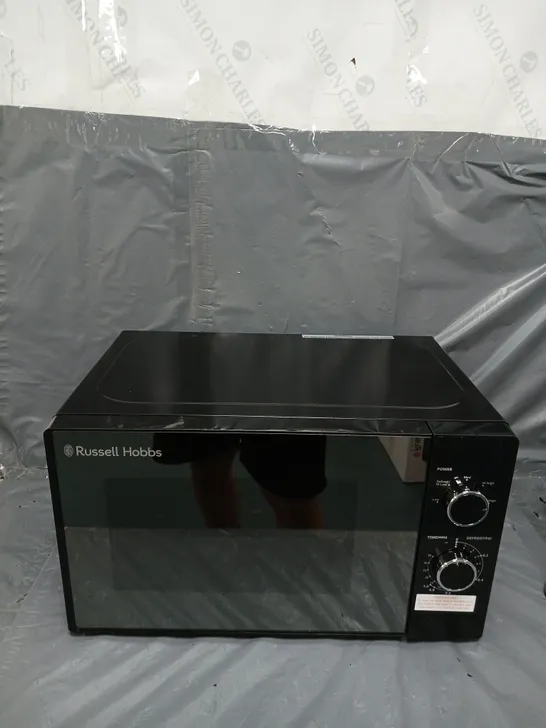 BOXED RUSSELL HOBBS MANUAL MICROWAVE 20 LITRE 800W 