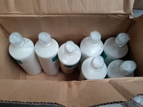 LOT OF 10 CLASSMATES 600ML BOTTLES OF PVA GLUE