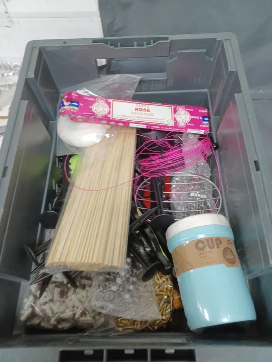 BOX OF APPROXIMATELY 15 ASSORTED HOUSEHOLD ITEMS TO INCLUDE DOG TREAT TOY, BIN BAGS AND PLASTIC CUPS