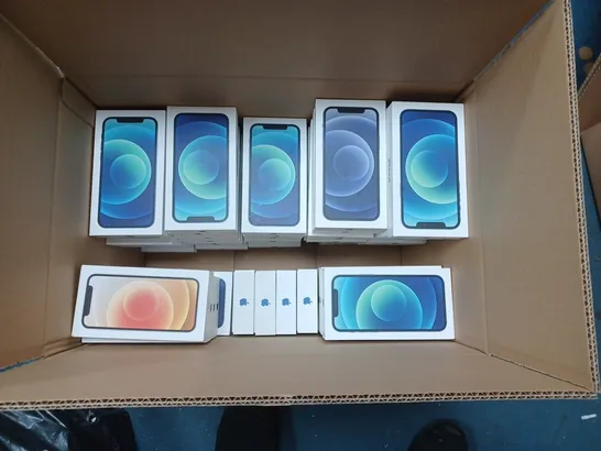 APPROXIMATELY 40 APPLE IPHONE DISPLAY CASES