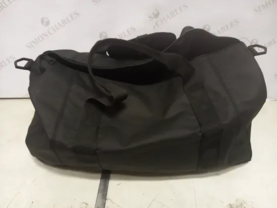 UNBRANDED BLACK DUFFLE BAG