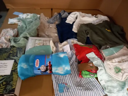 LARGE QUANTITY OF ASSORTED KIDS CLOTHING ITEMS 