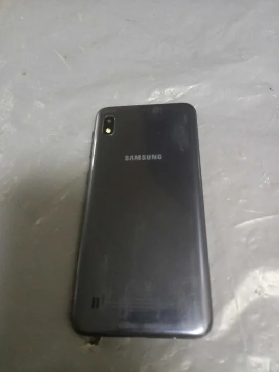 SAMSUNG GALAXY A10