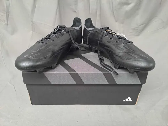 BOXED PAIR OF ADIDAS PREDATOR LEAGUE FOOTBALL BOOTS IN BLACK UK SIZE 10