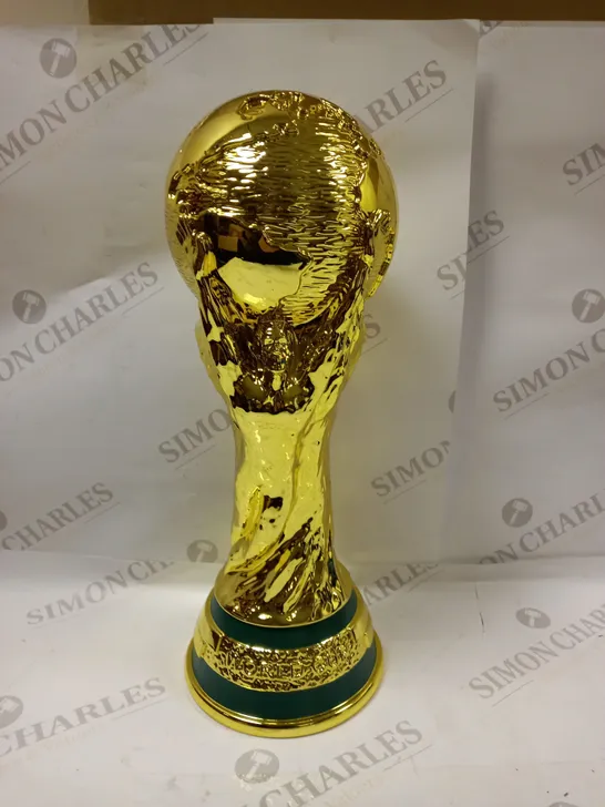 REPLICA WORLD CUP TROPHY 