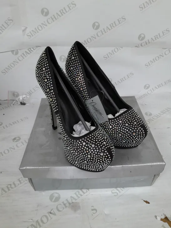 BOXED PAIR OF CASANDRA PLATFORM STILLETO HEEL IN BLACK RHINESTONE SIZE 5