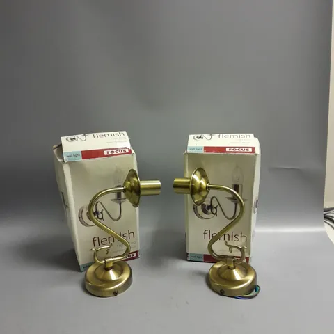BOXED 2 X FLEMISH ANTIQUE BRASS EFFECT WALL LIGHTS