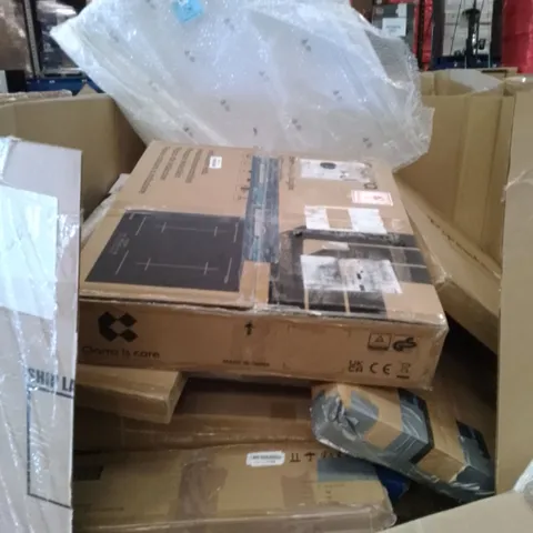 UNPROCESSED PALLET OF ASSORTED HOUSEHOLD GOODS TO INCLUDE INDUCTION HOB, PAVEMENT BOARD, AND 3D WALL PANELS