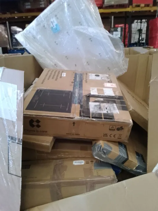 UNPROCESSED PALLET OF ASSORTED HOUSEHOLD GOODS TO INCLUDE INDUCTION HOB, PAVEMENT BOARD, AND 3D WALL PANELS