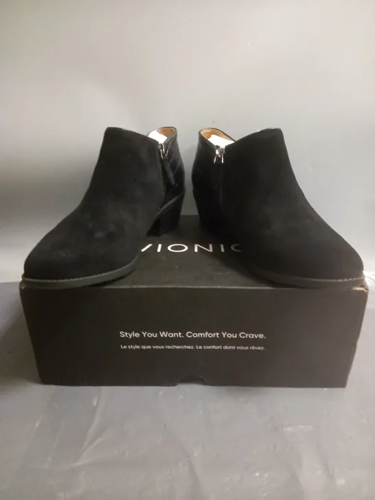 VIONIC MARISSA BOOTS SUEDE BLACK SIZE 5