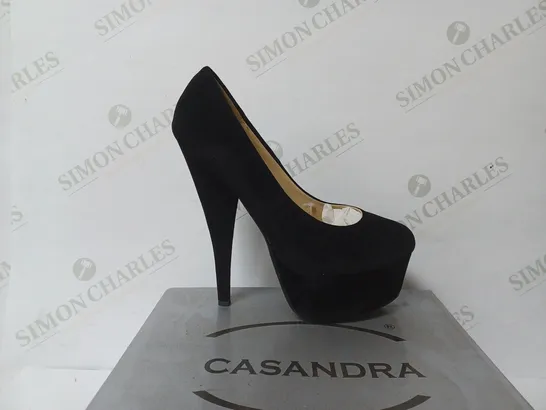 BOXED PAIR OF CASANDRA HEELED PLATFORM SHOES IN BLACK SUEDE SIZE 5